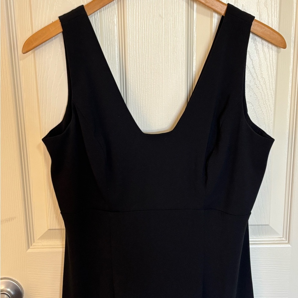 Amanda Smith Black Sleeveless V Neck Dress Size 8 Classic Little Black Dress - Picture 3 of 8
